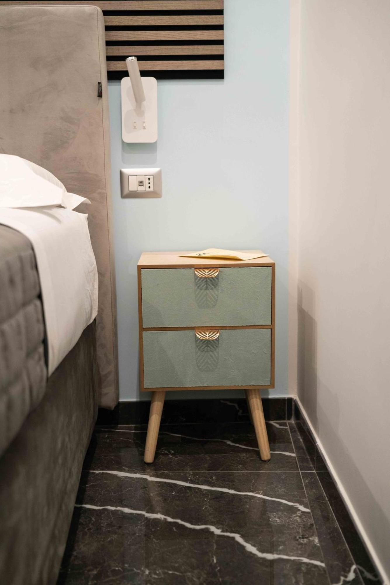 Bed & Breakfast Worldwidesuites Napoli